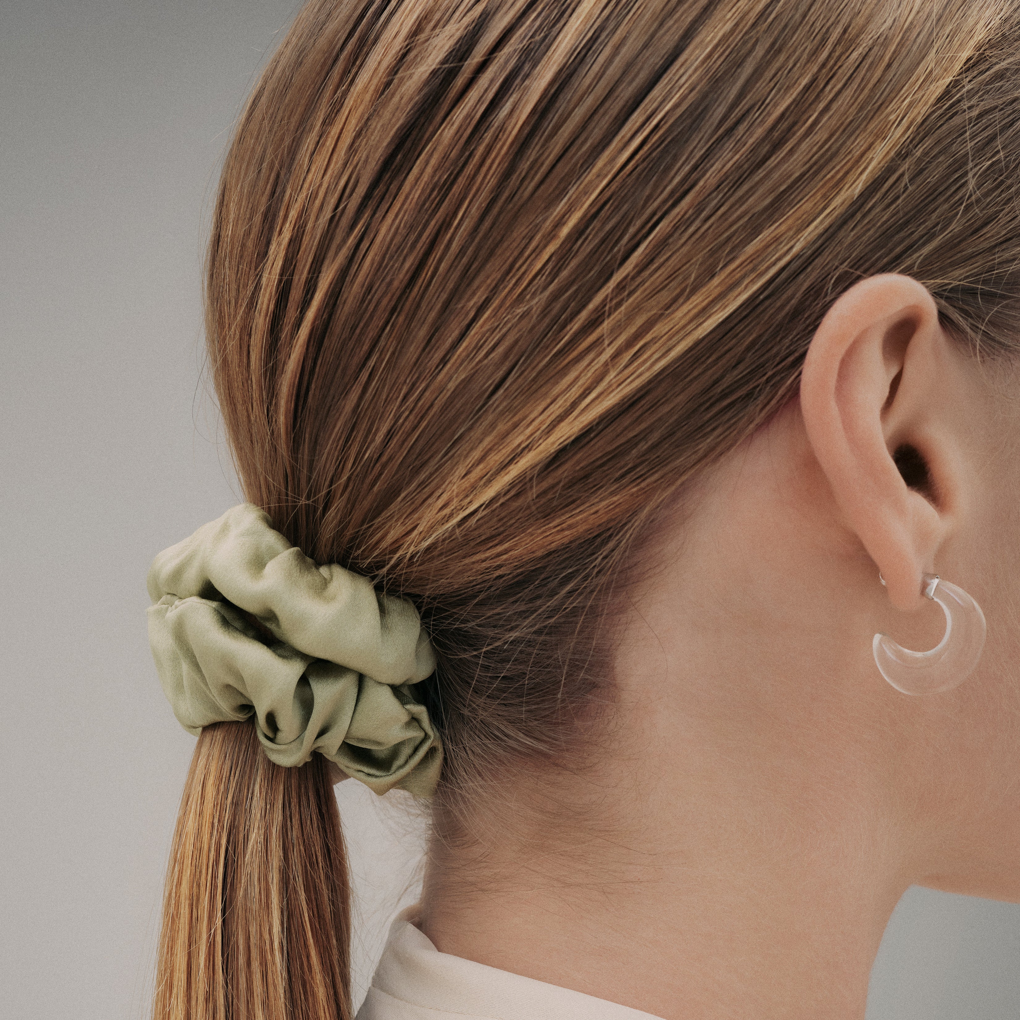The Scrunchie No. 003 – Crown Affair