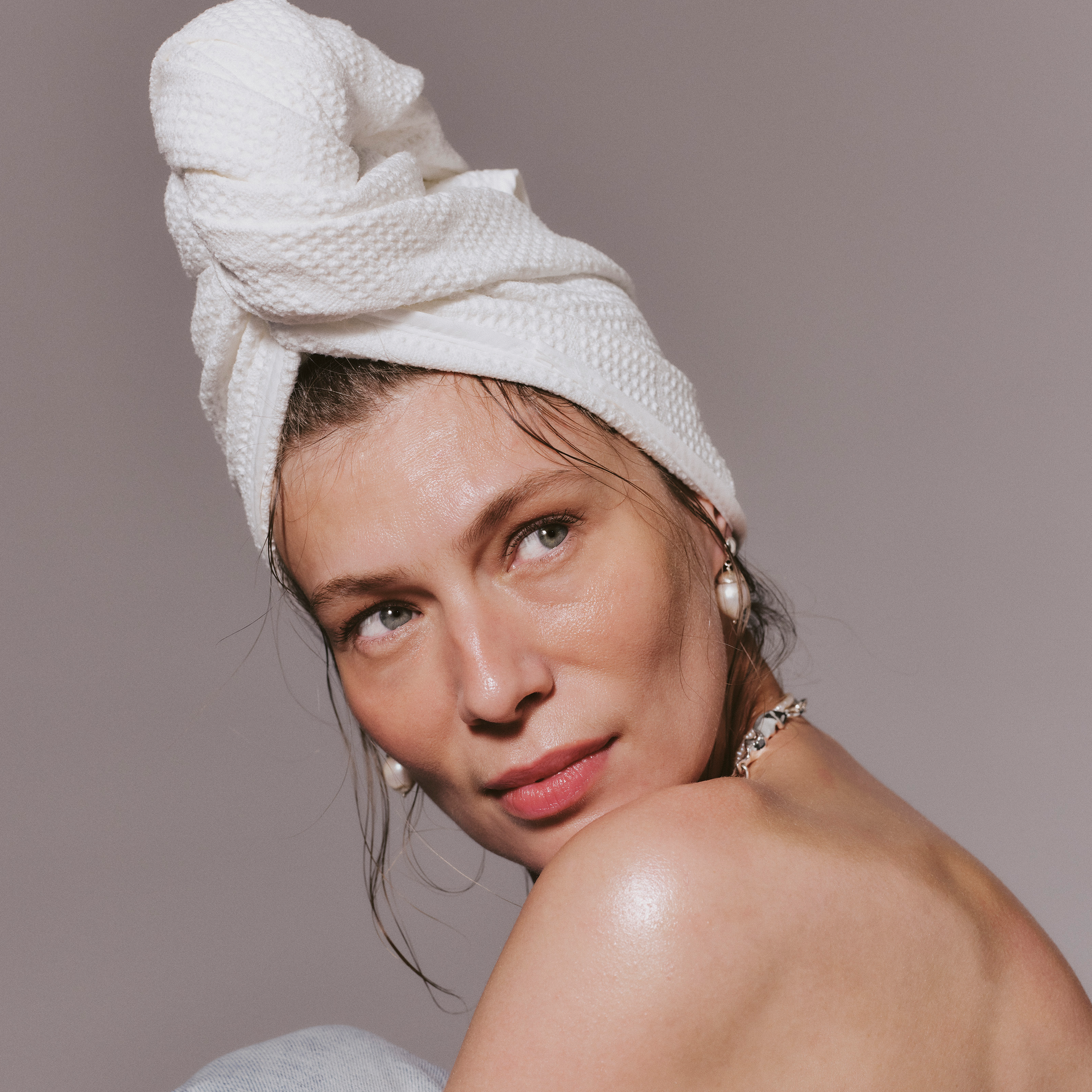 The Weightless Hydration Duo