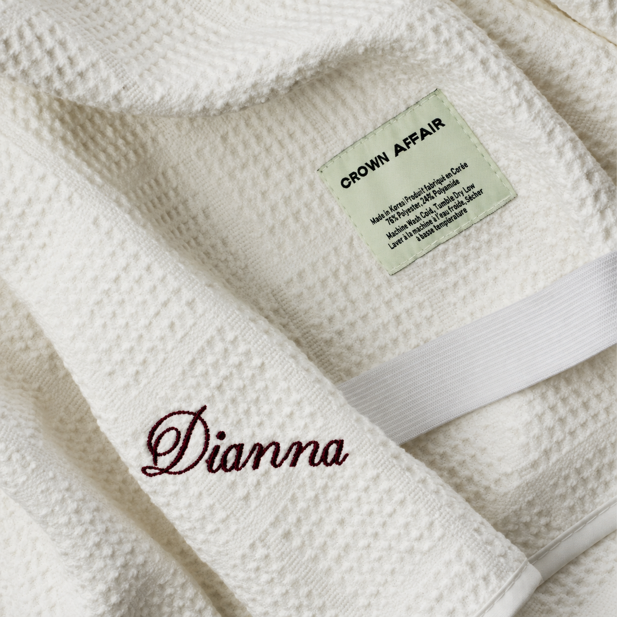 The Towel Embroidery | white | bordeaux